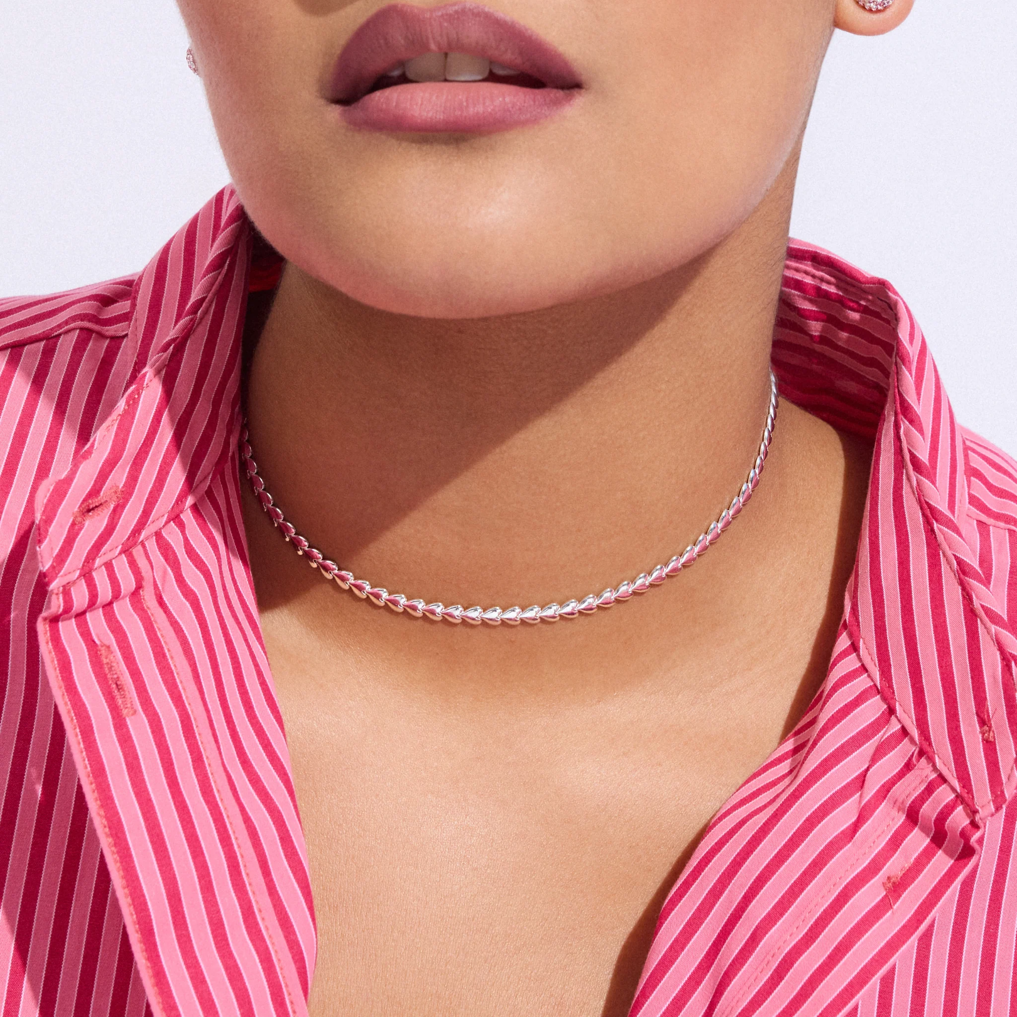 Heart String Chain Necklace - Image 4